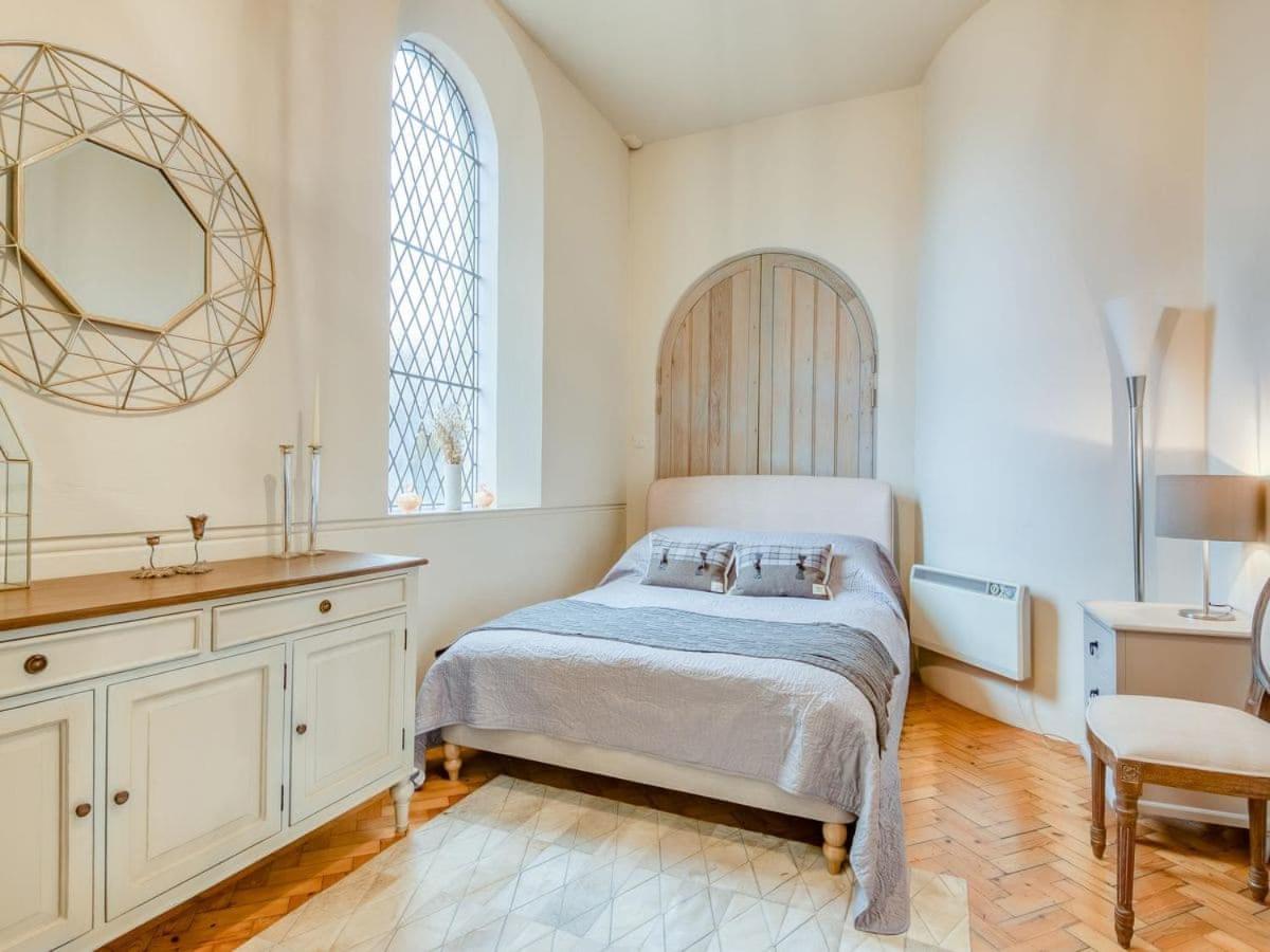 The Chapel Villa Barnham Room photo